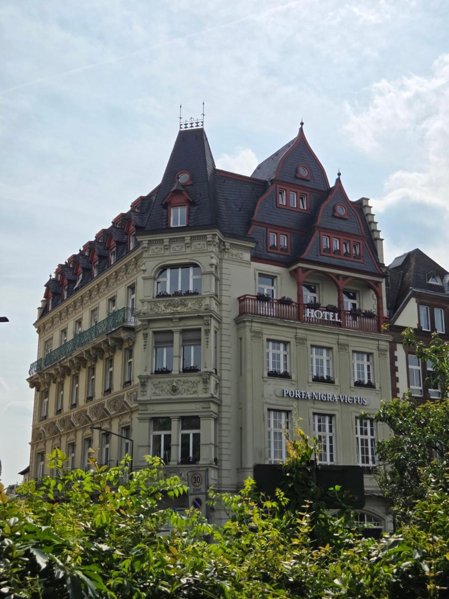 Hotel Porta Nigra Victus Trier Exterior foto
